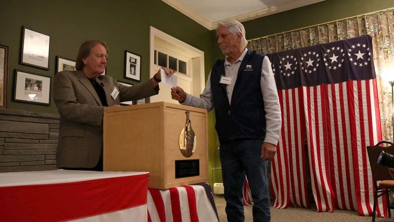 Dixville Notch, New Hampshire: Harris and Trump tie in midnight vote to kick off Election Day