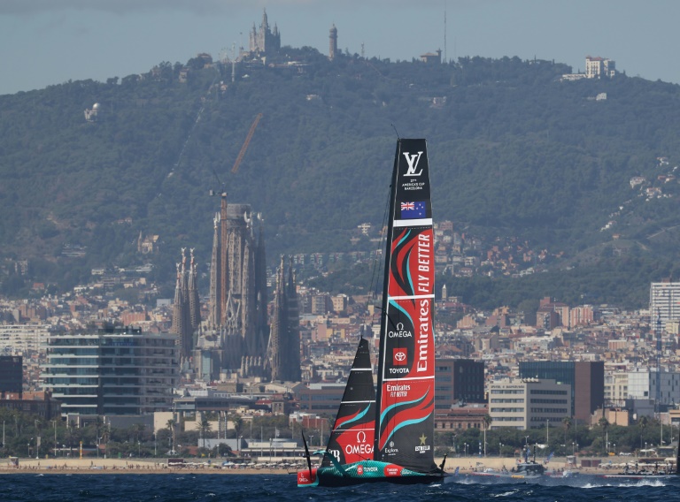 New Zealand Enjoy Perfect Start To America's Cup Defence Over Britain