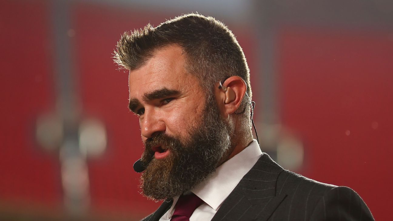 Jason Kelce apologizes for cellphone incident at Ohio State-Penn State