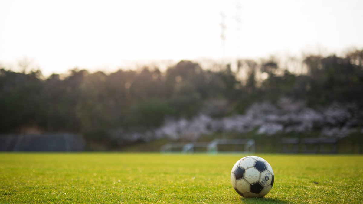 Peruvian soccer player dead after being struck by lightning on field