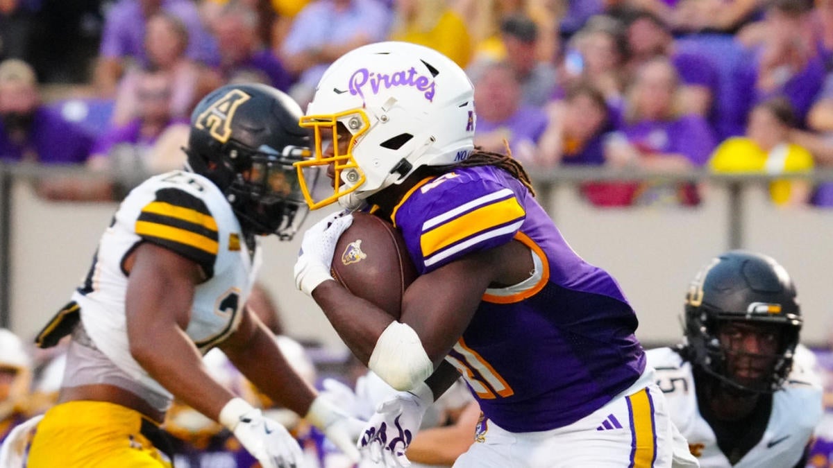 East Carolina vs. Florida Atlantic odds, spread, line: 2024 college football Week 11 picks from proven model