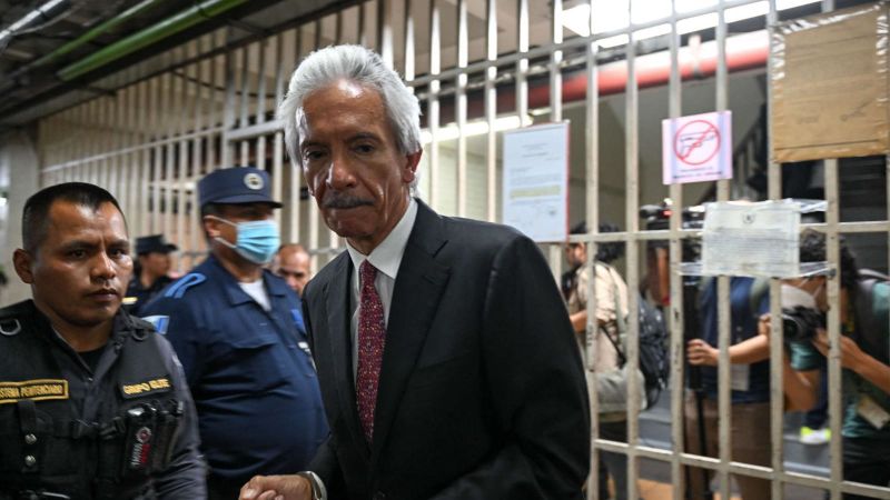 Ordenan arresto domiciliario en segundo caso contra el periodista José Rubén Zamora en Guatemala