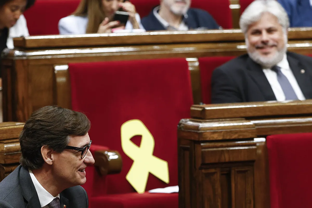 Illa se reunirá con el presidente del Parlament y con todos partidos en la Generalitat entre reproches de Junts: "Ha necesitado más de tres meses"