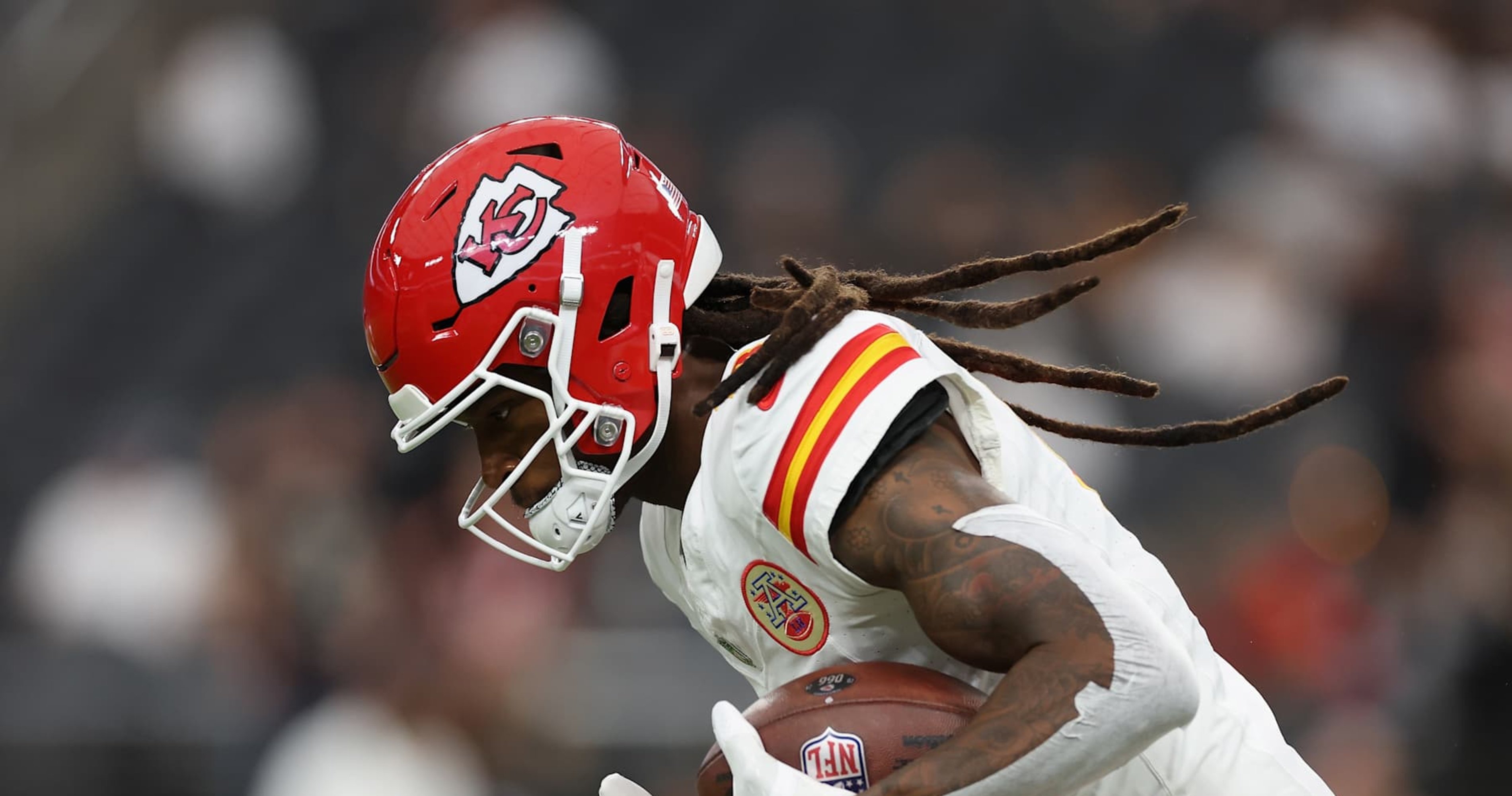 Travis Kelce: DeAndre Hopkins Has Made Chiefs 'Better Already' Since Titans Trade