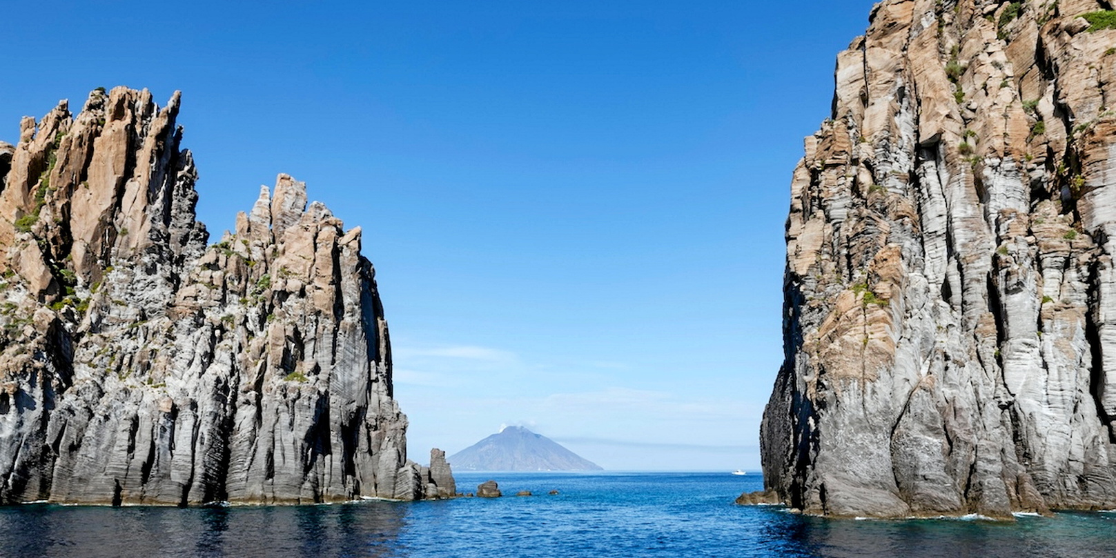 Mettre les voiles en Italie méridionale : éblouissantes îles éoliennes