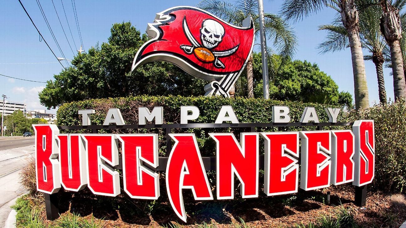 Bucs to leave Tampa on Tuesday ahead of storm