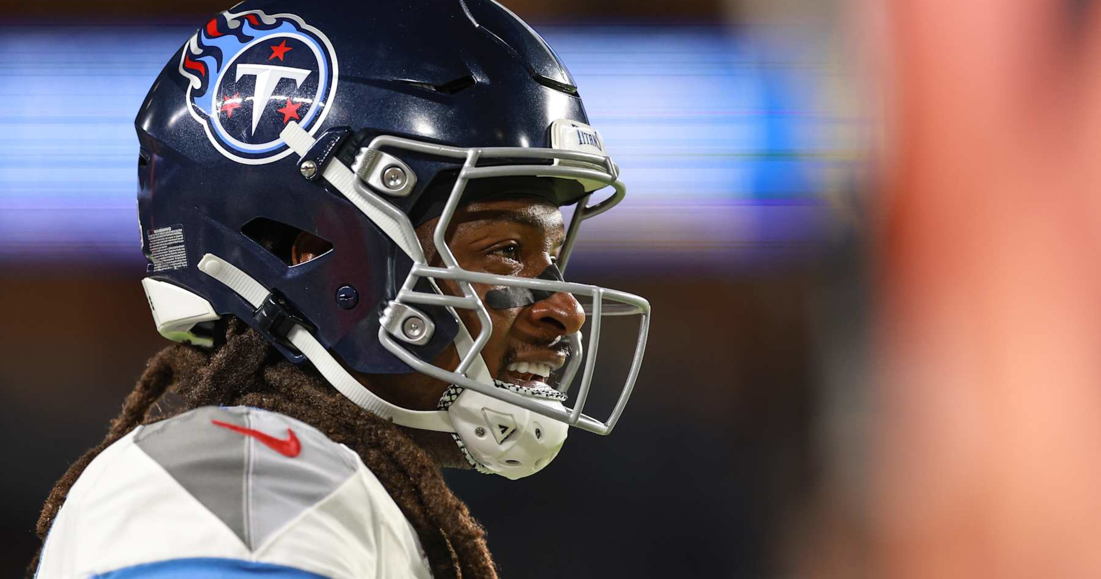 DeAndre Hopkins Reacts to NFL Trade Rumors: 'I Love Where I Am' with Titans