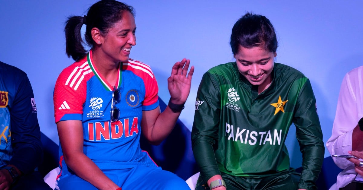 Which teams can qualify for the Women’s T20 World Cup semifinals and how?