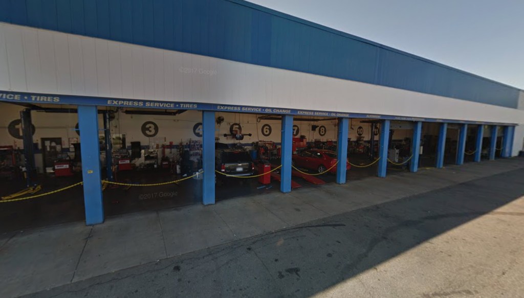 Man crushed to death at Pep Boys in Bay Shore, Long Island