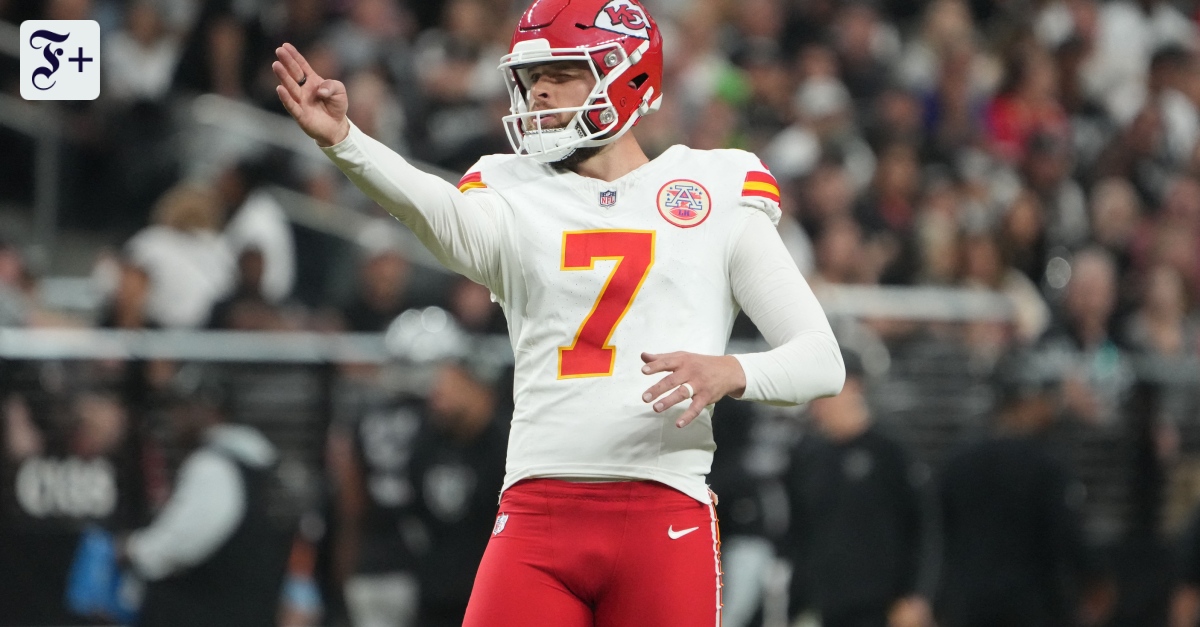 Harrison Butker: Donald Trumps Kicker