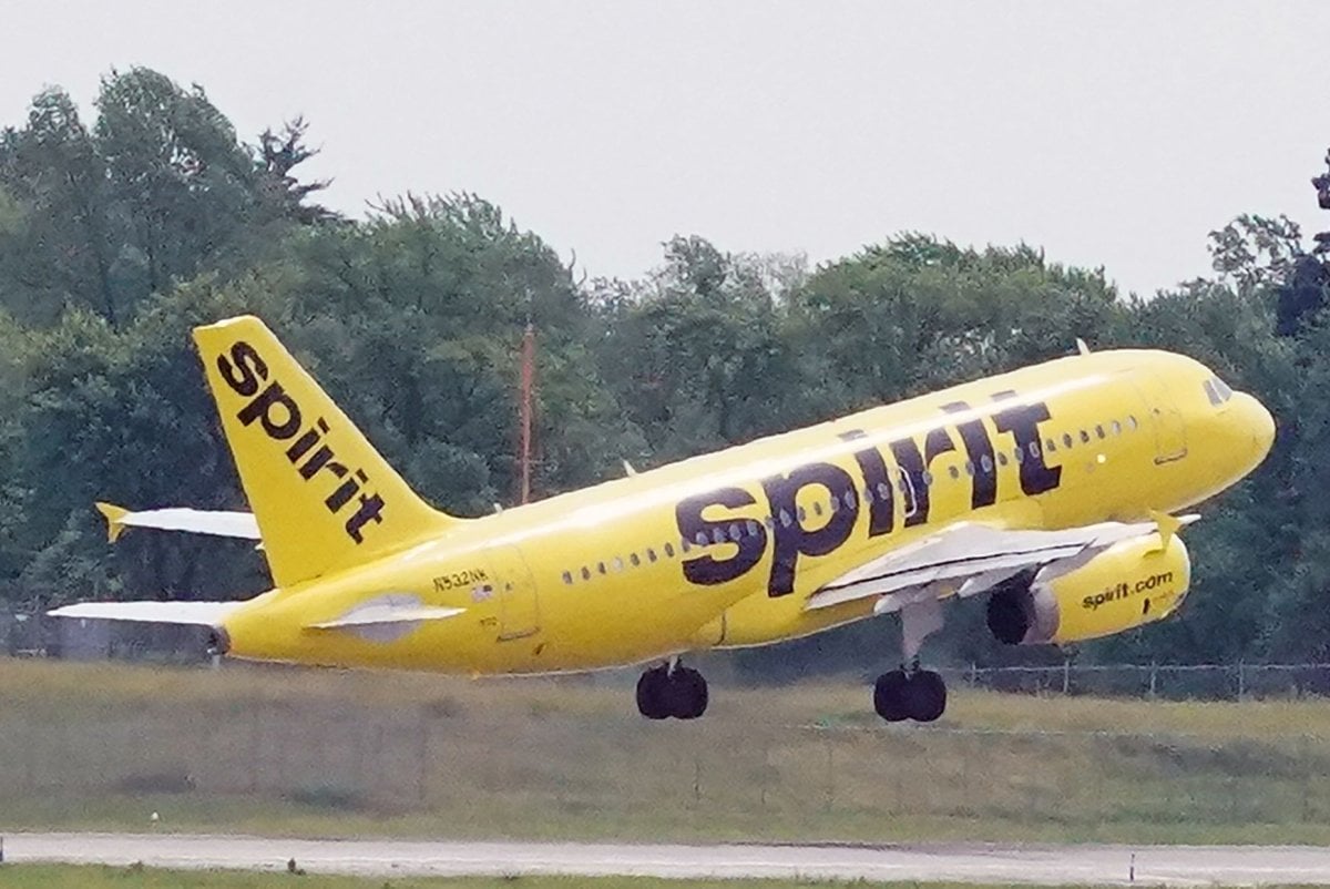 Spirit Airlines flight hit by bullets while flying over gang-war region of Haiti