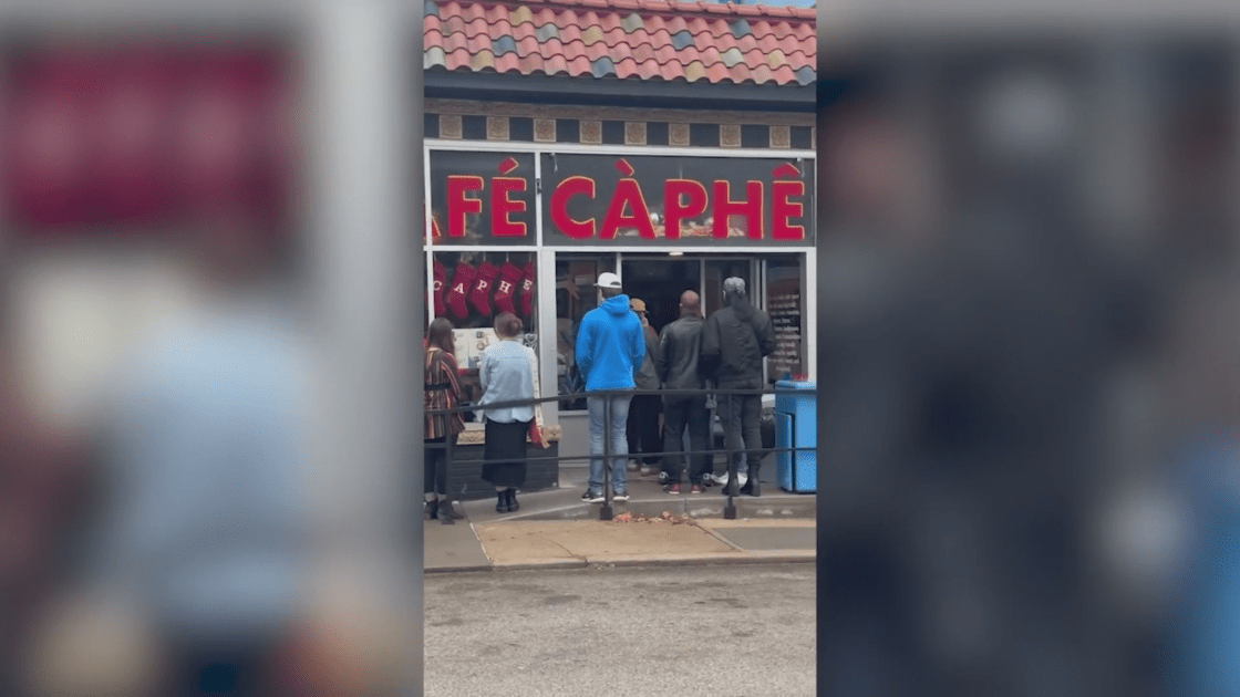 Community shows support for Kansas City coffee shop that was vandalized