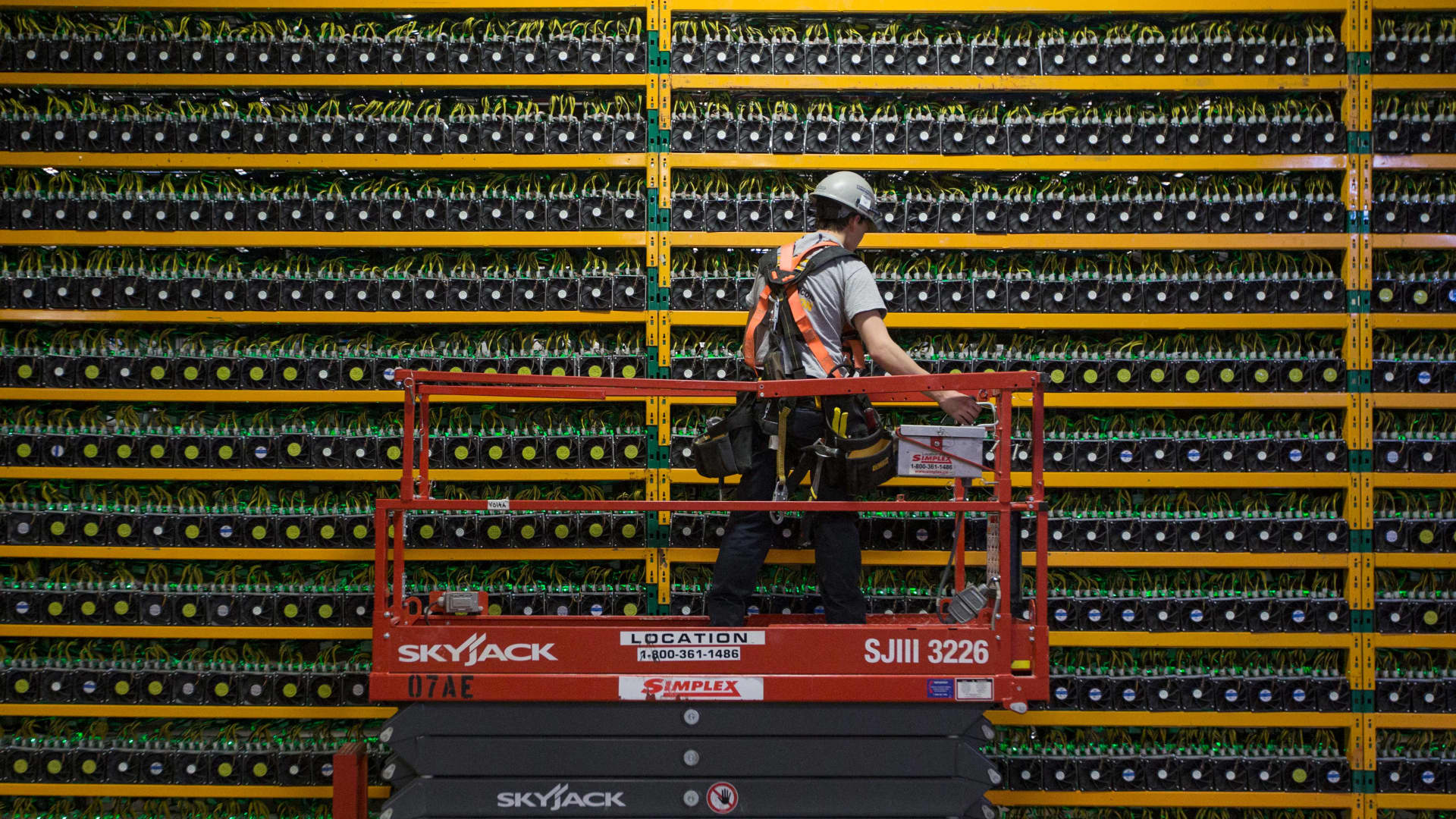 Wall Street sees a buying opportunity in these crypto mining stocks