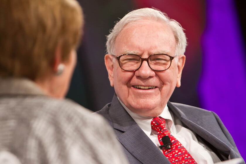 Warren Buffett no quiere invertir ni en su propia empresa: Hacienda ya le prepara una factura de 20.000 millones de dólares