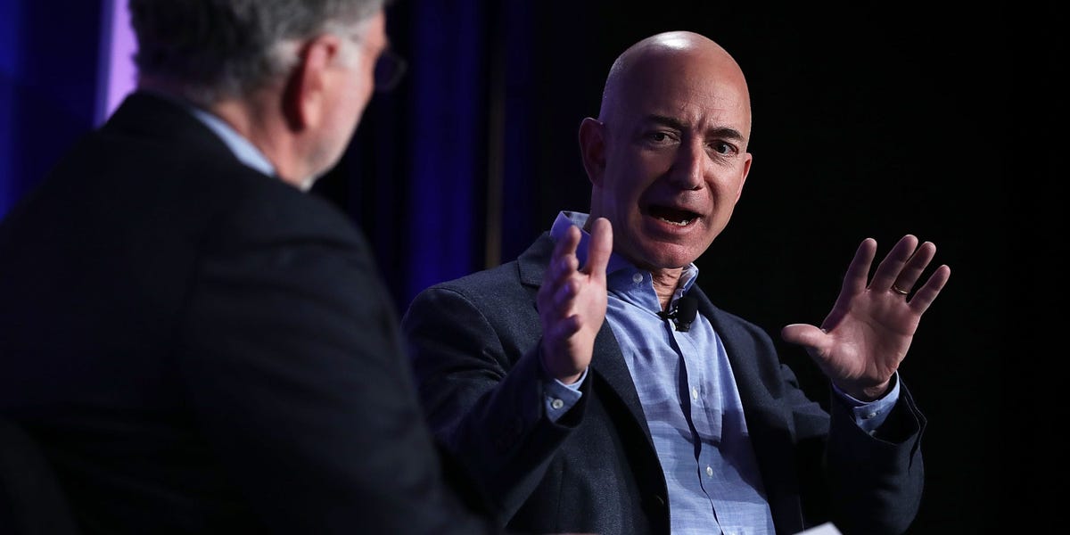 The Bezos-Washington Post crisis is getting worse