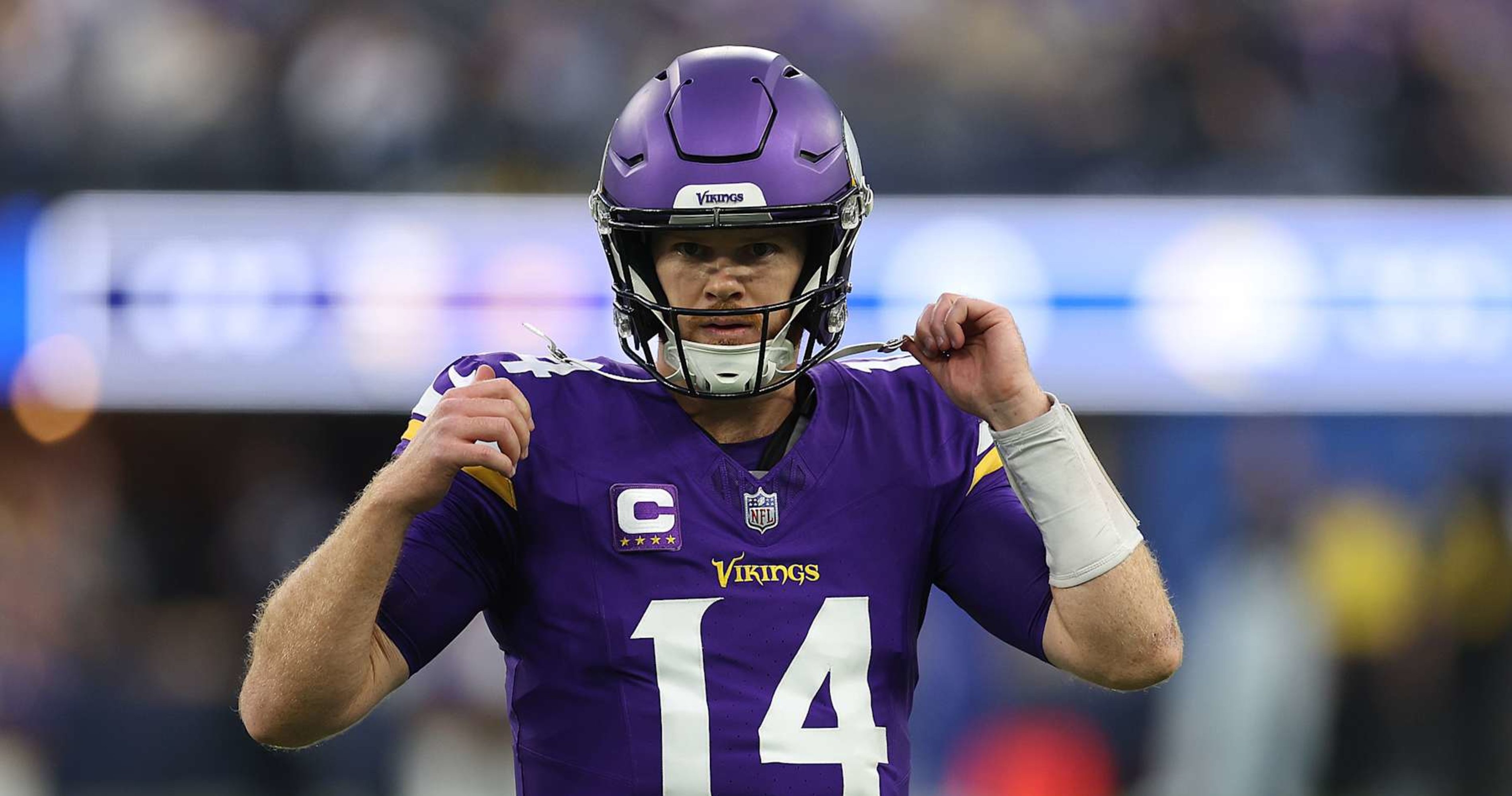 NFL Ref Tra Blake Admits He Didn't See Sam Darnold Facemask in Vikings' Loss to Rams