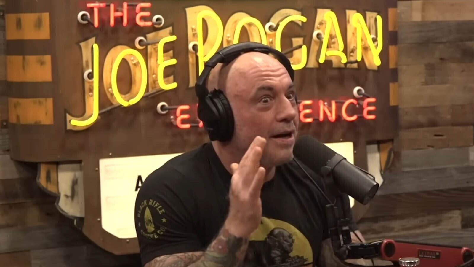 Joe Rogan Told Tony Hinchcliffe to Cut Puerto Rico Joke: ‘That’s Gonna Get You Stabbed’