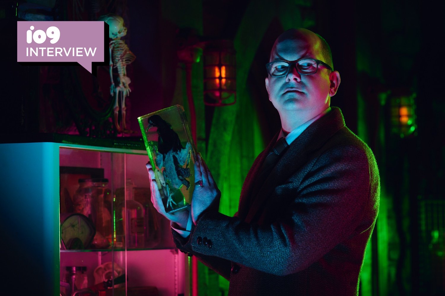 What We Do in the Shadows‘ Mark Proksch Reflects on Colin Robinson’s Energy Vampire Journey