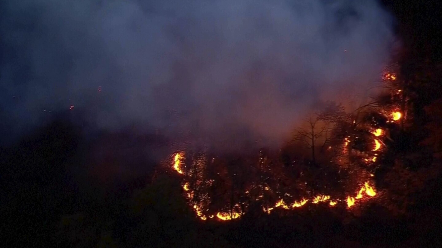 2 charged with setting some Northeast wildfires amid New Jersey drought warning and blazes out West