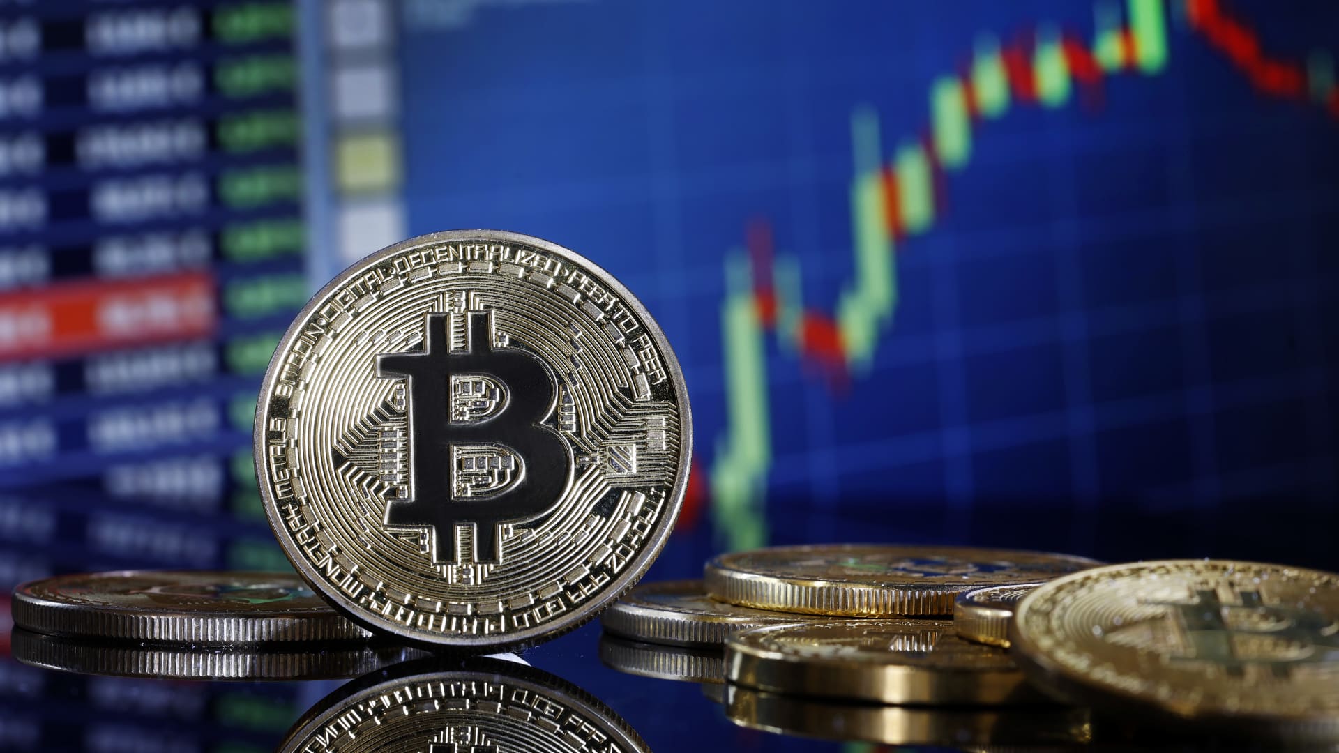 The price of bitcoin is soaring. Here's how to reduce crypto taxes