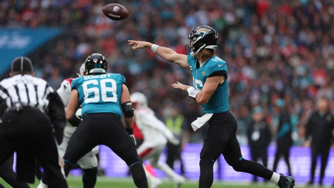 Jaguars' Trevor Lawrence finds rookie Brian Thomas Jr. for TD