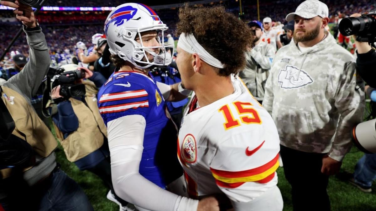 Chiefs-Bills rivalry: Here's what Patrick Mahomes said to Josh Allen after Kansas City's loss in Buffalo