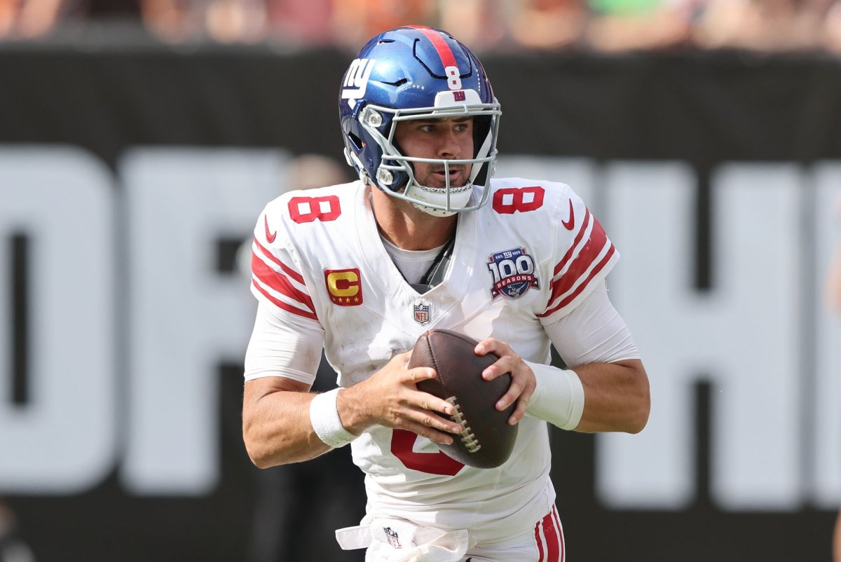 New York Giants to bench quarterback Daniel Jones for Tommy DeVito