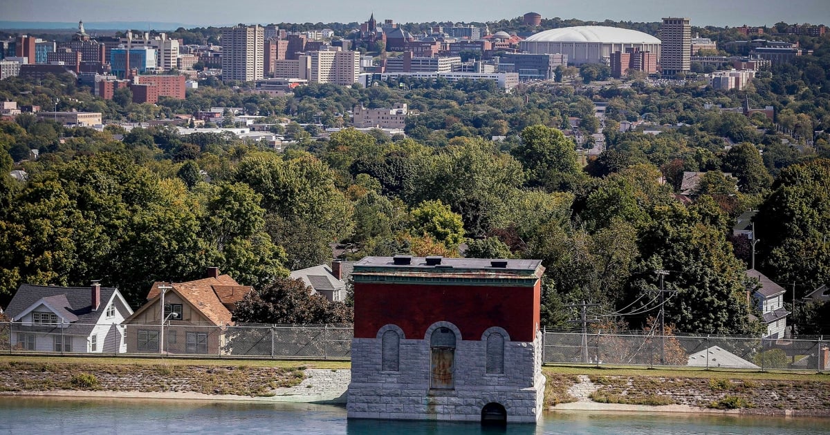 Syracuse residents and activists demand action over lead in the water