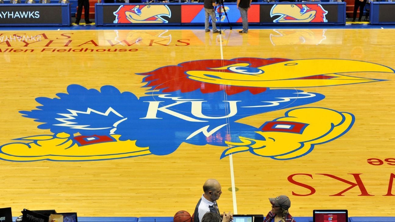 Kansas remains No. 1 in AP Top 25 hoops poll; Purdue up to 6