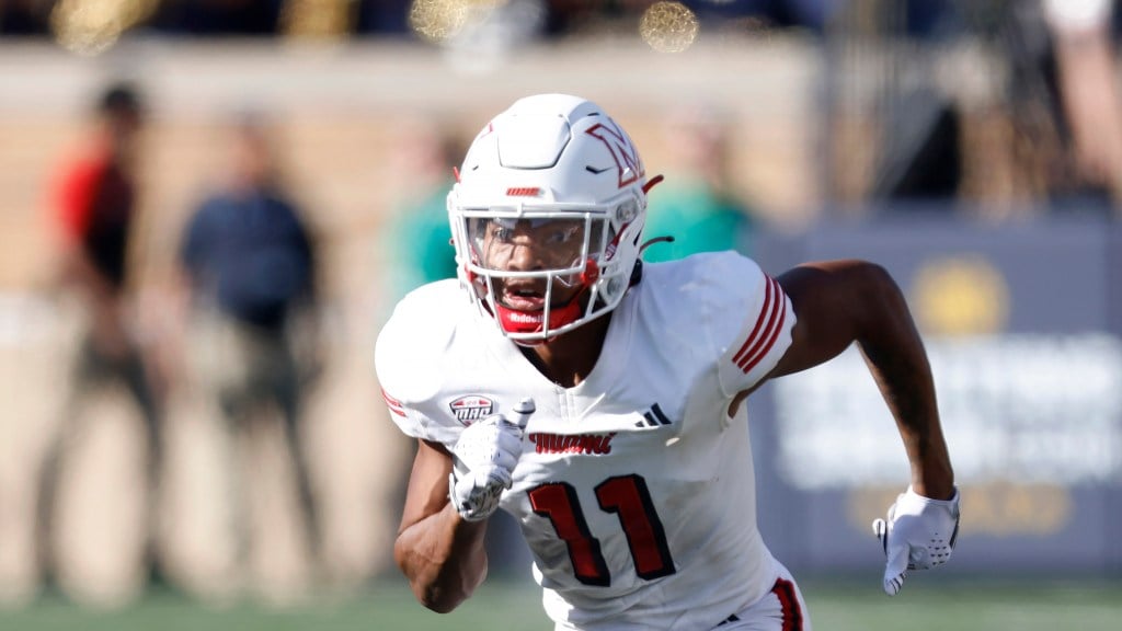 Trick-play touchdown pass to helps Miami (OH) beat Northern Illinois 20-9