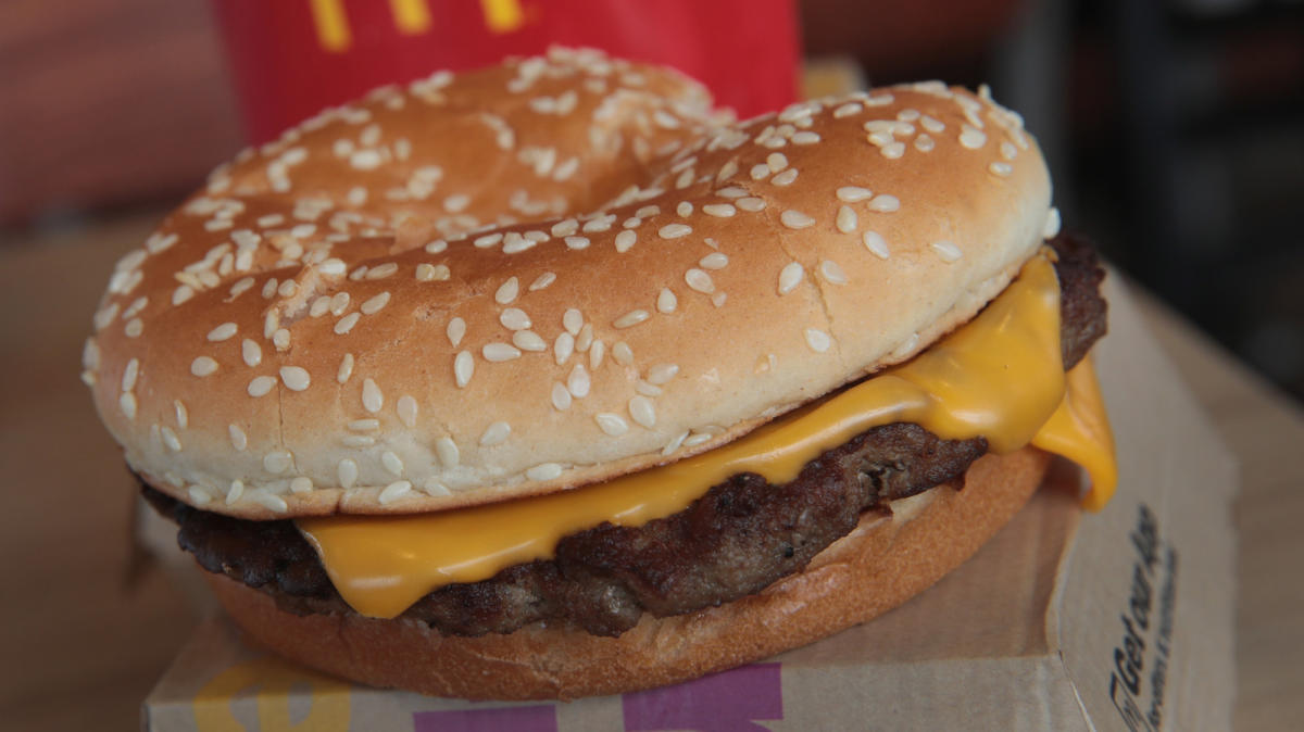 McDonald's Quarter Pounder Linked To Multistate E. Coli Outbreak