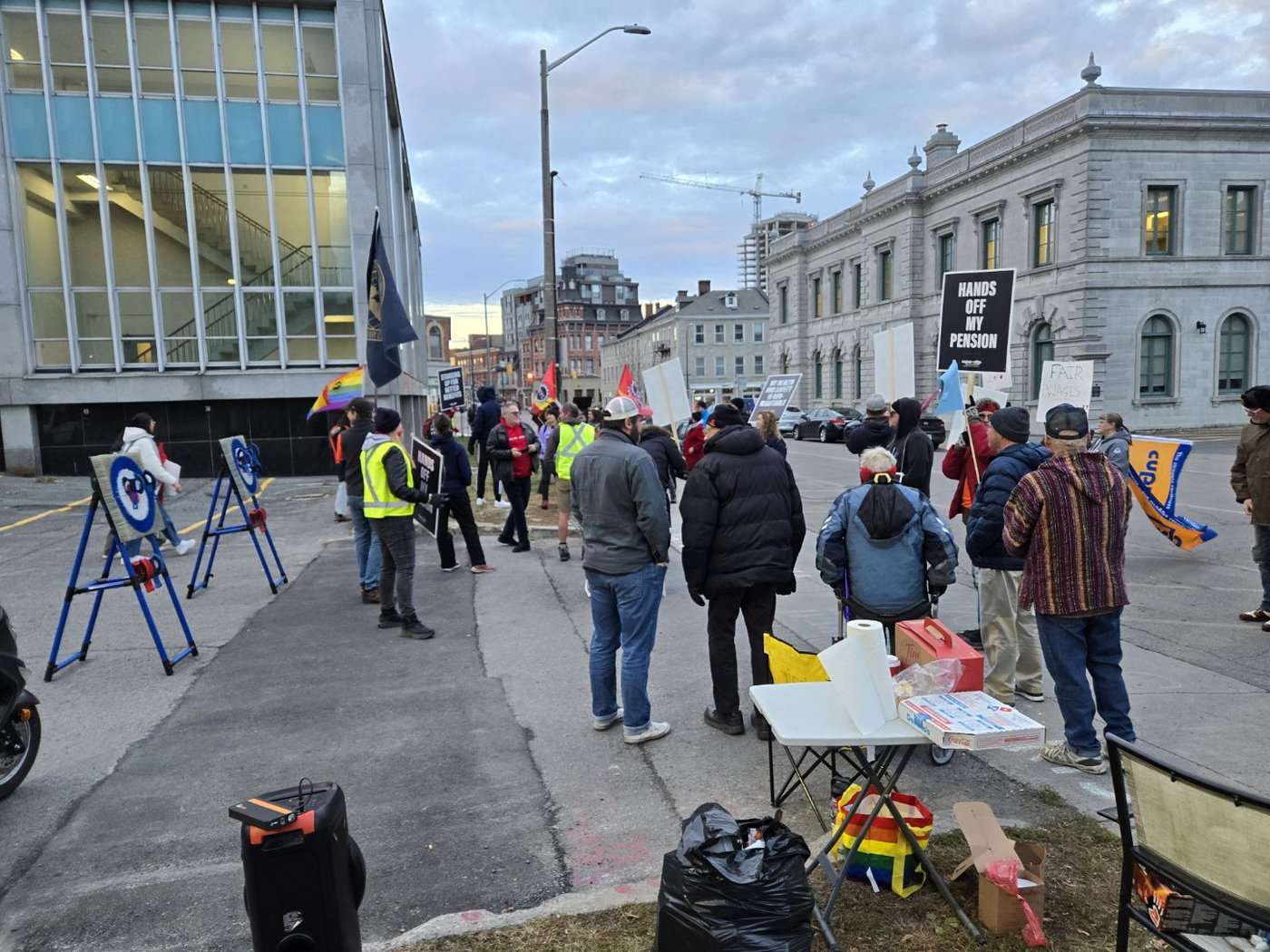 Canada Post workers rally in Kingston amid national strike