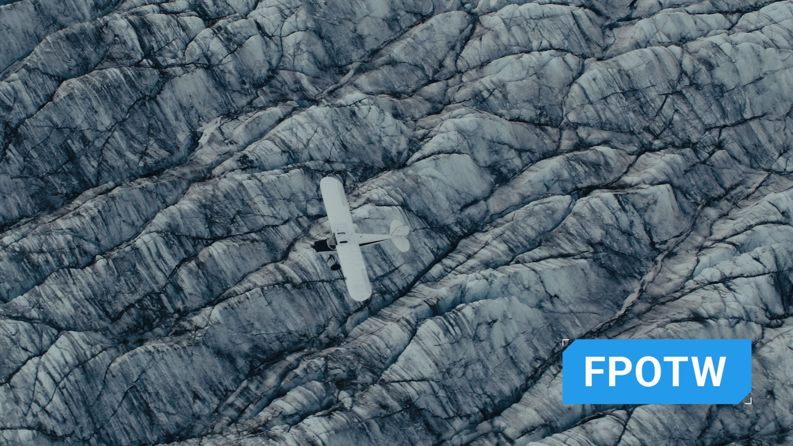 These photographers turned their plane into a flying camera