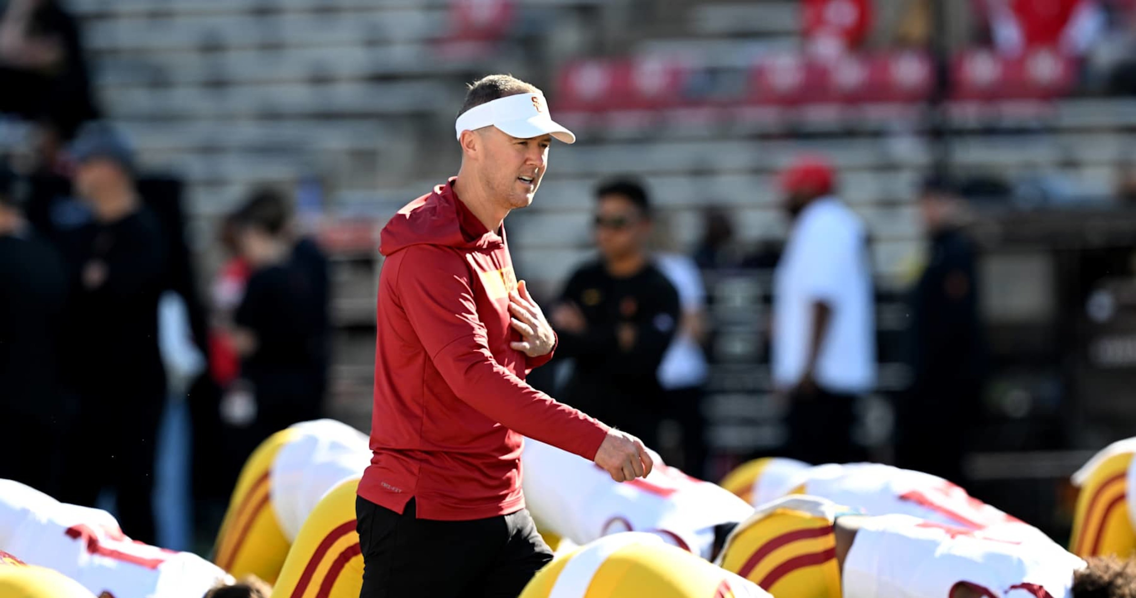 Lincoln Riley, USC Trolled By CFB Fans for Blowing 2-TD Lead in Loss vs. Maryland