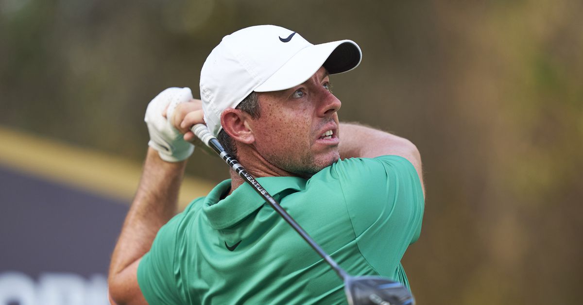 Rory McIlroy, Tyrrell Hatton snatch early lead at DP World Tour Championship in Dubai