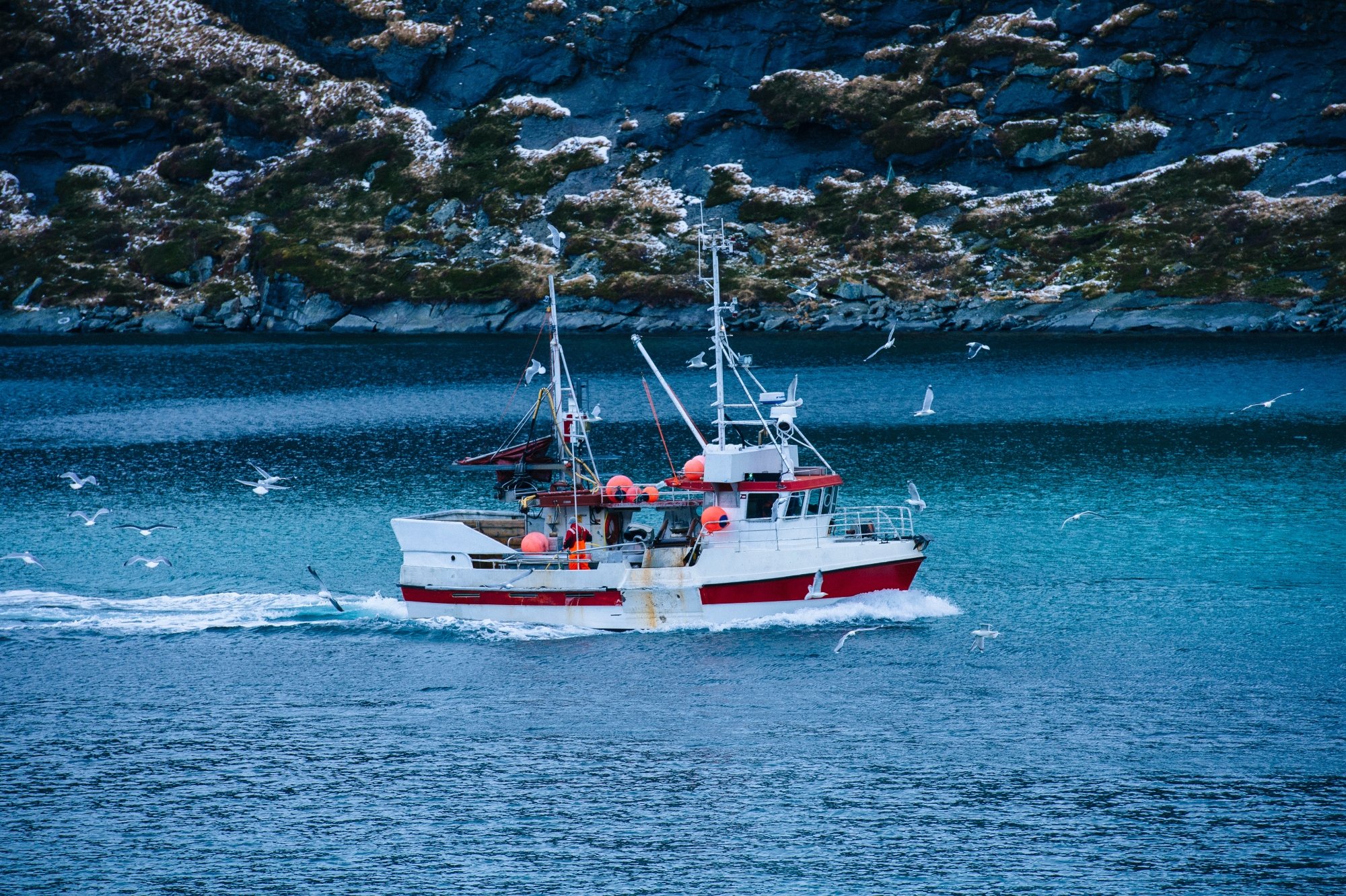 Norwegian Fishermen Hunting for Halibut Caught a US Nuclear Sub