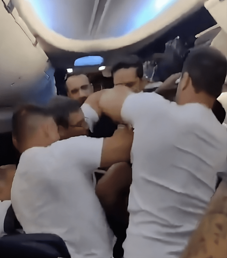 Horrifying: Knife-Wielding Man Takes Flight Attendant Hostage Midflight – Passengers Respond With Brutal Beatdown