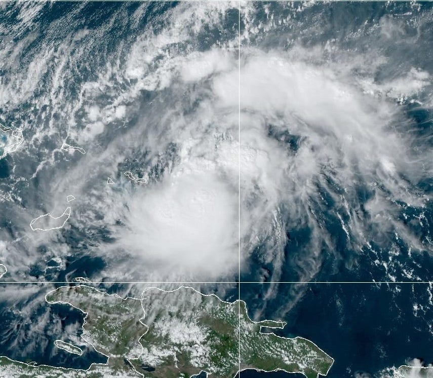 How Hurricane Oscar fooled forecasters, became smallest on record