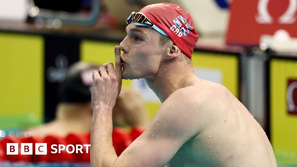 Scott breaks British record at Swimming World Cup