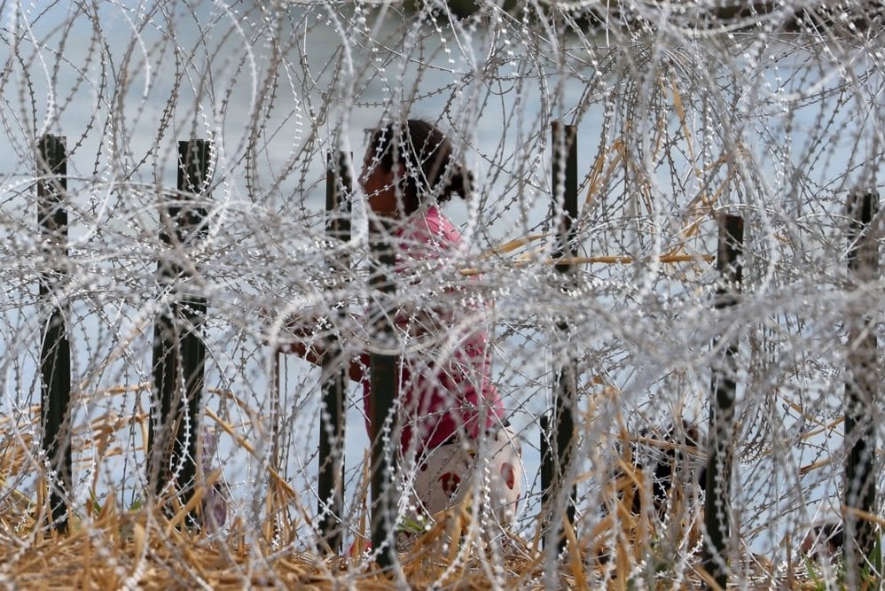 Texas offers 1,402 acres for deportation facilities along the U.S.-Mexico border