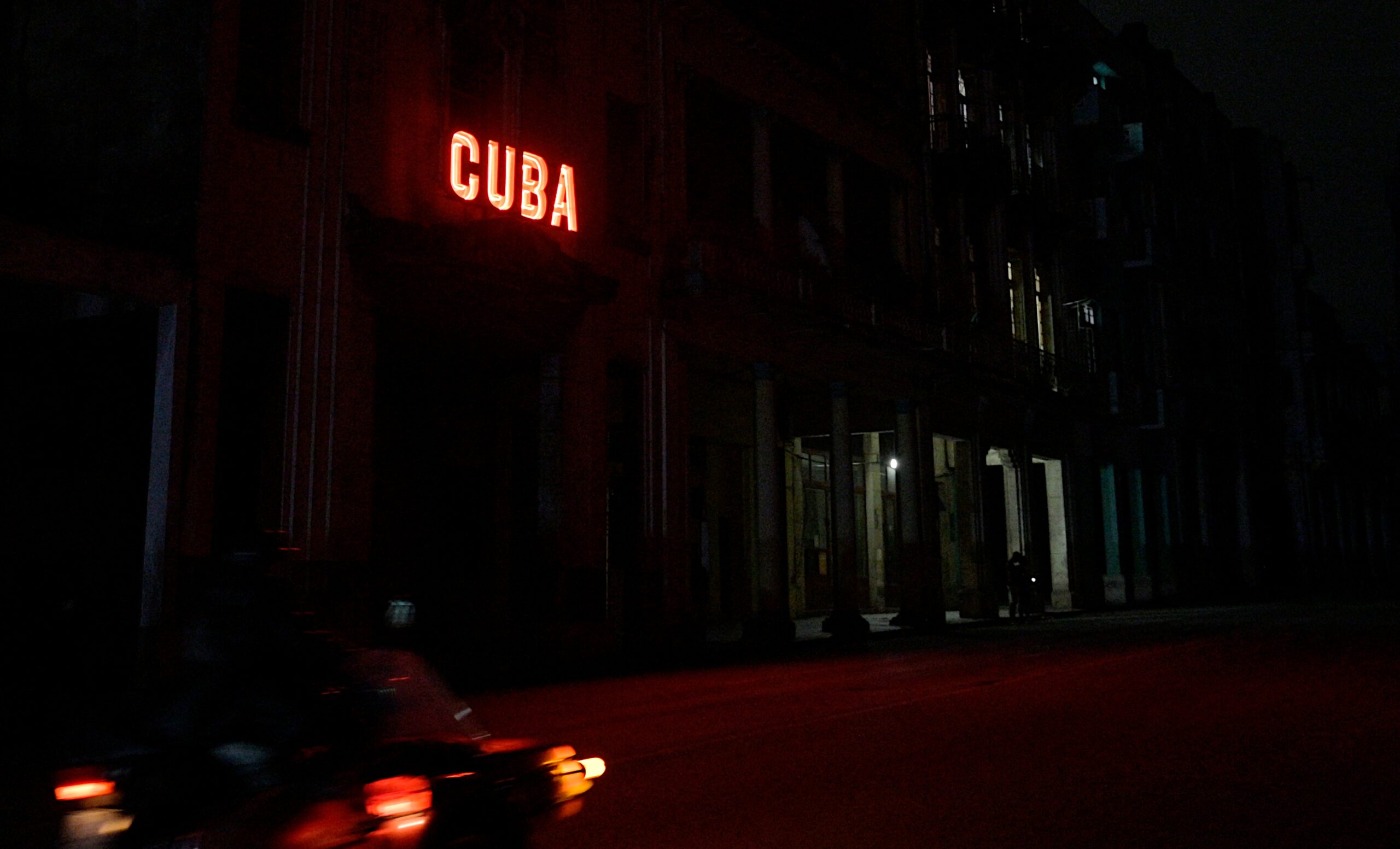 The Lights Go Out in Cuba