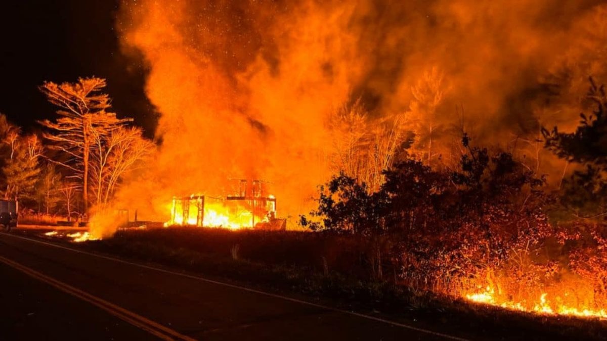 Large building and brush fire on the South Shore being investigated as possible arson