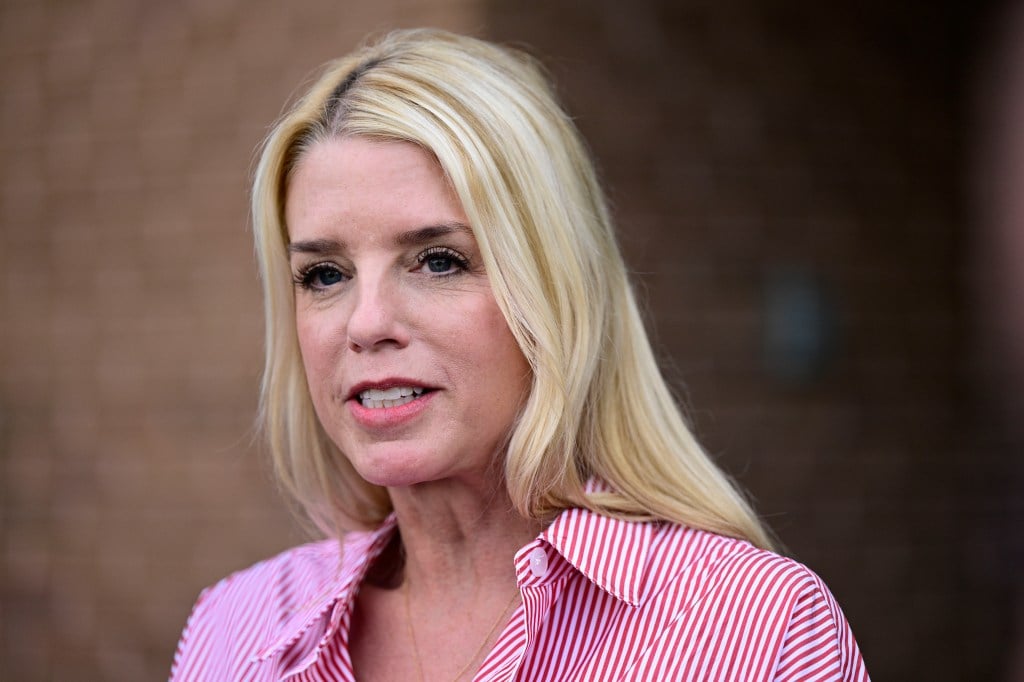 Trump chooses Pam Bondi for attorney general after Gaetz withdraws