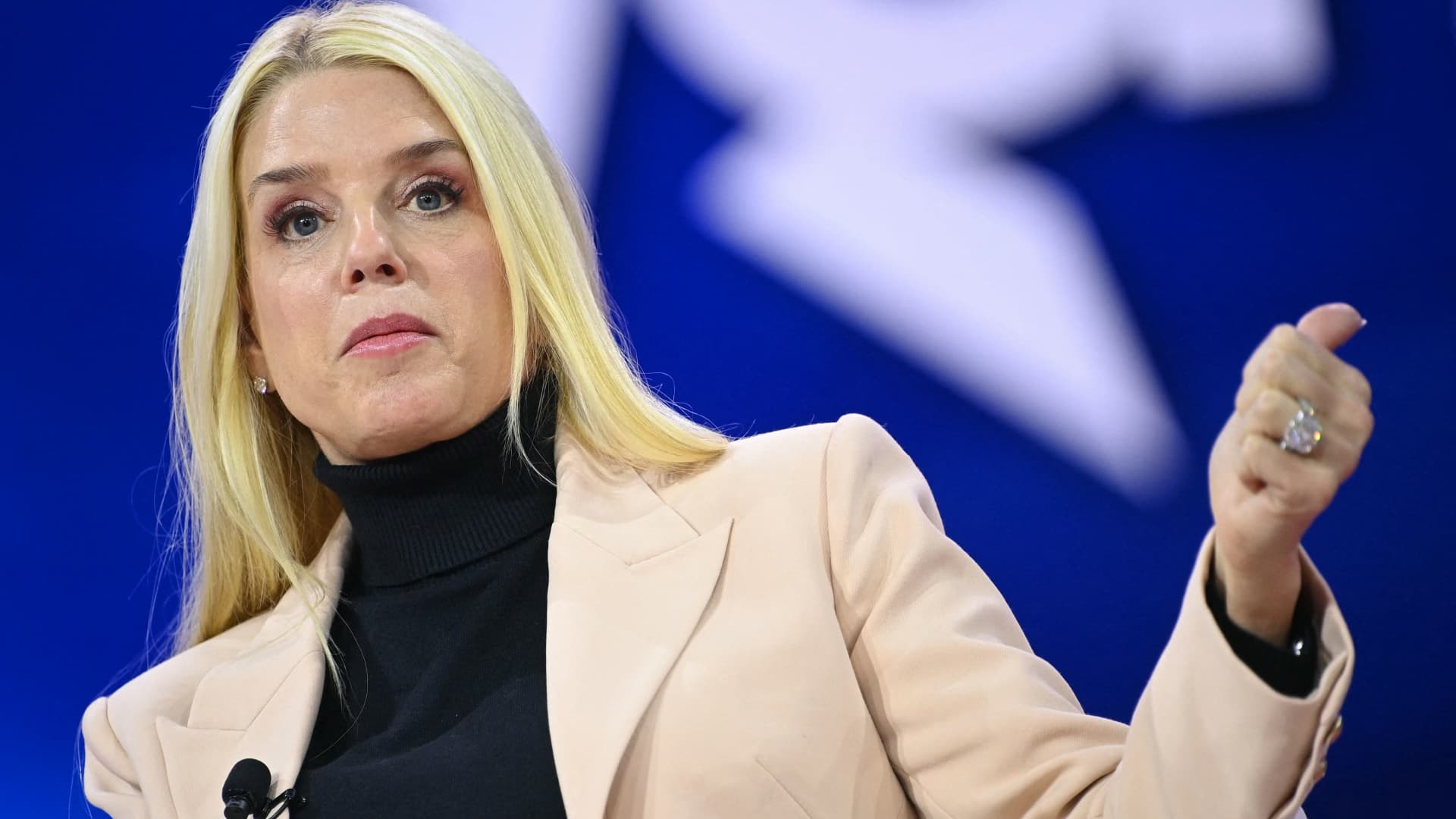 Trump announces Pam Bondi as new attorney general pick hours after Matt Gaetz withdraws