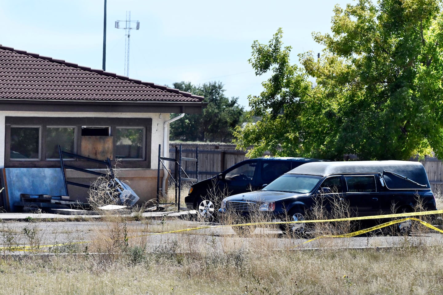 Colorado funeral home owners charged with 100s of corpse abuse counts set to plead guilty