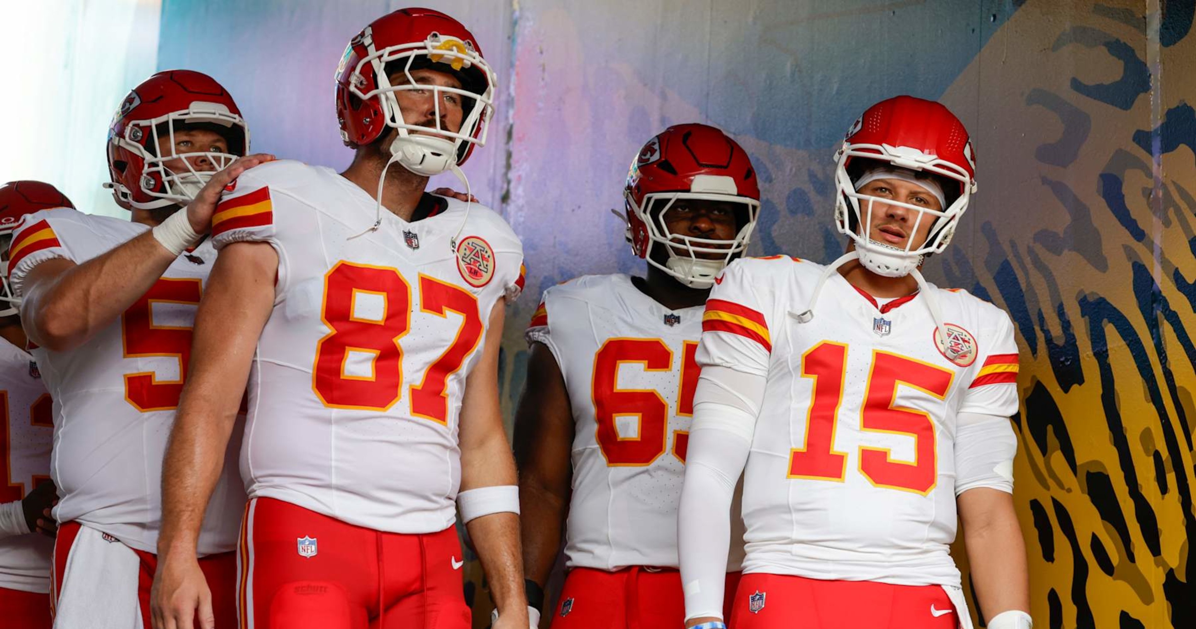 NFL Issues Security Alert to Teams amid Patrick Mahomes, Travis Kelce Home Burglaries