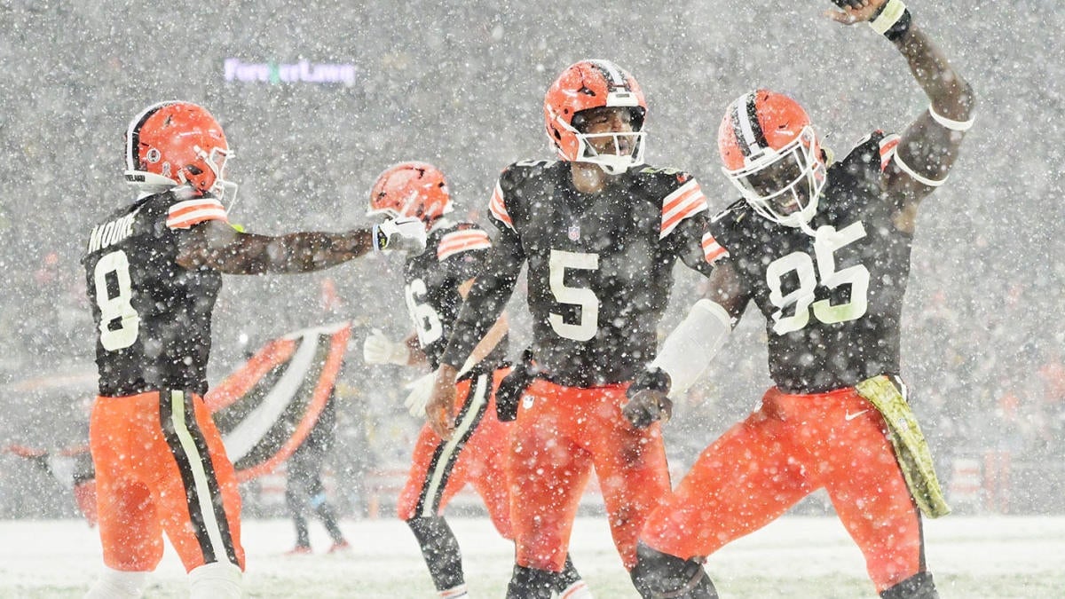 Recapping Jameis Winston's epic moments in Browns win over Steelers: From pregame speeches to snow angels