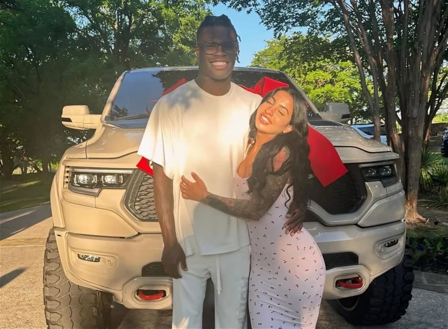 Love Is in the Air for Travis Hunter & Fiancée Leanna After Latter Makes ‘Purest’ Confession for Colorado’s 2-Way Star