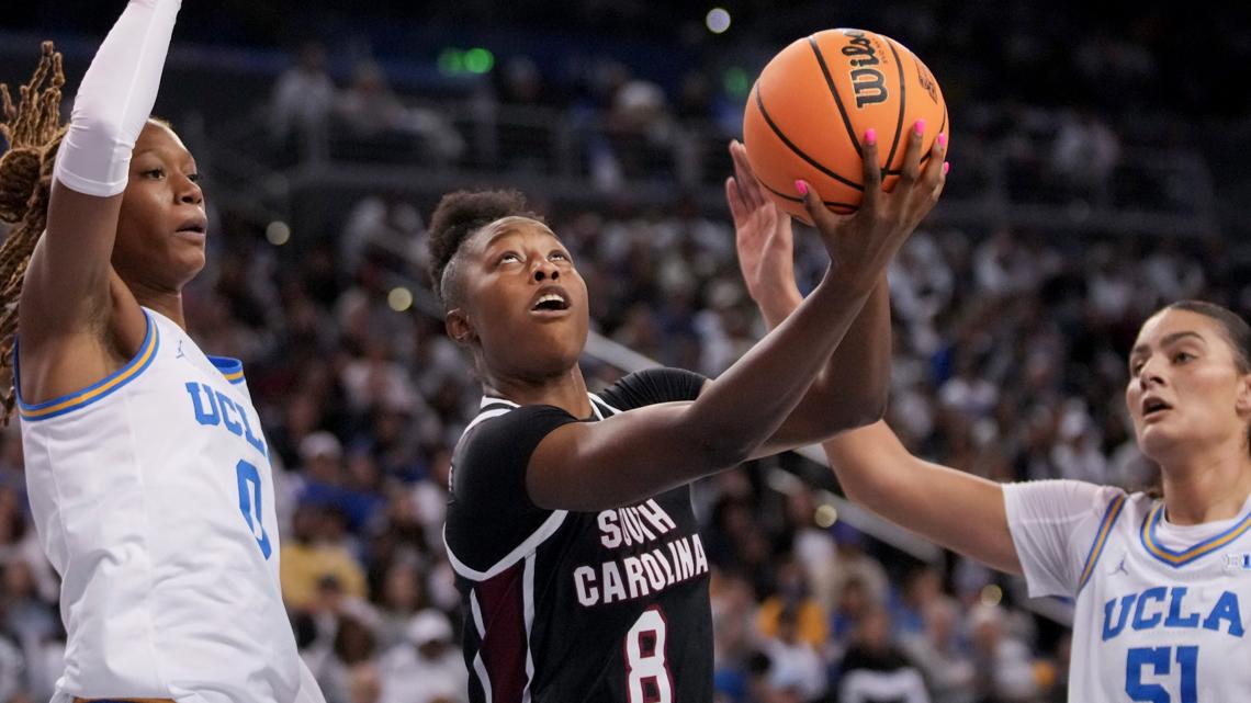 No. 1 South Carolina women lose at fifth-ranked UCLA 77-62, ending Gamecocks' 43-game win streak