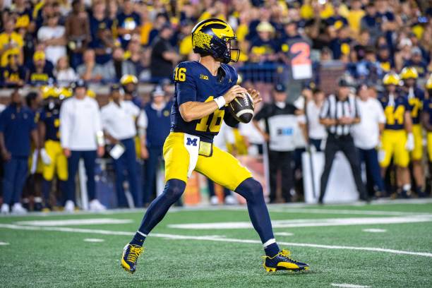 Michigan QB Davis Warren Turns to $21M Wolverines Legend as Pressure Mounts for Ohio State Clash